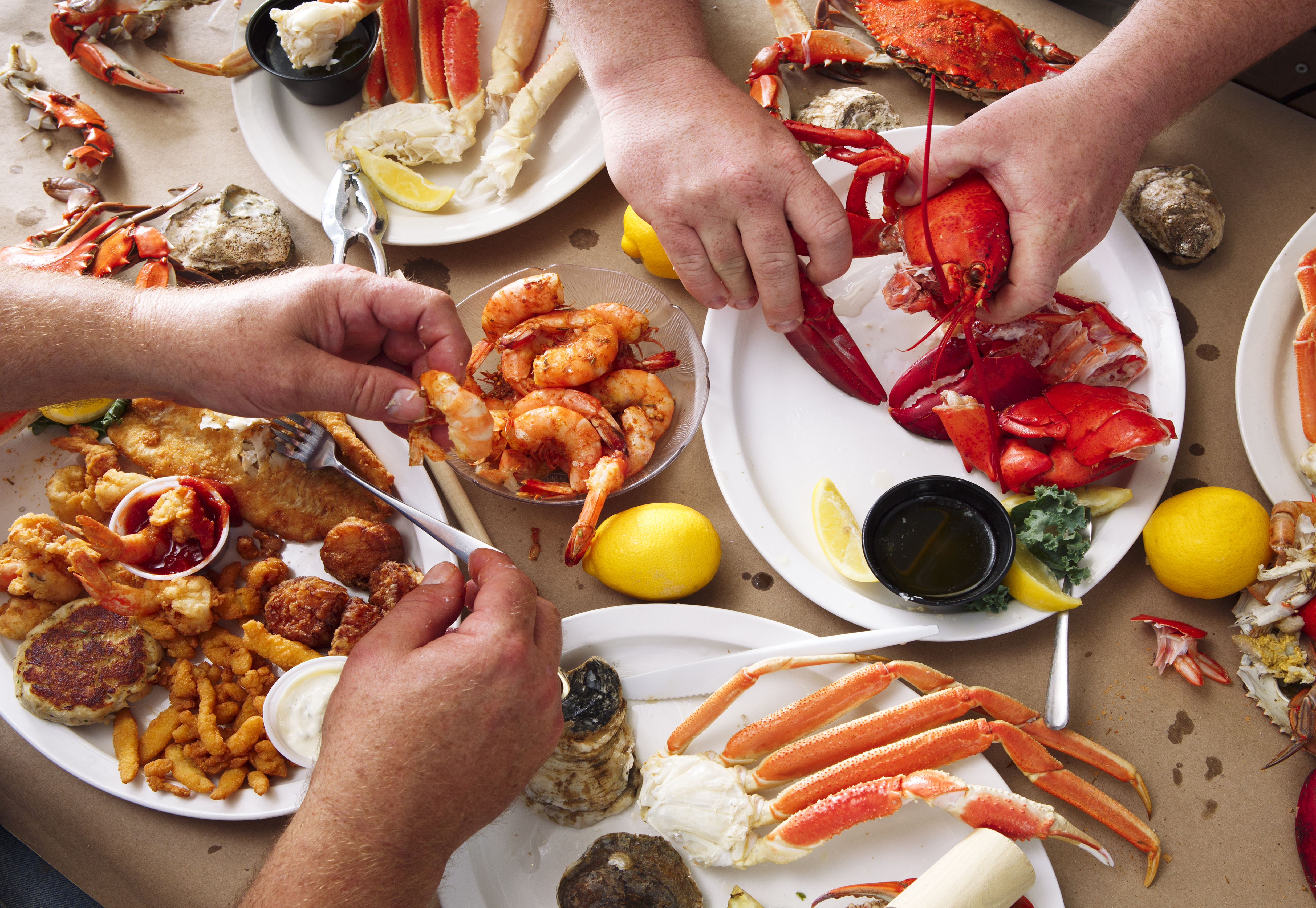 What Goes with Crab Legs: Pairing Seafood Delicacies